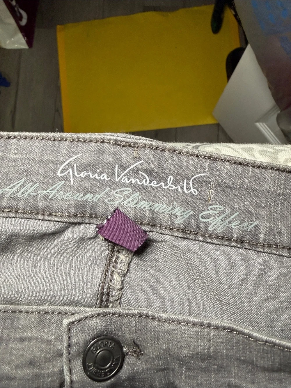 Gloria Vanderbilt nwt plus
